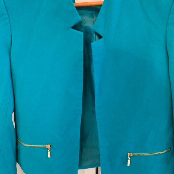 Calvin Klein Turquoise cropped blazer - Picture 2 of 4
